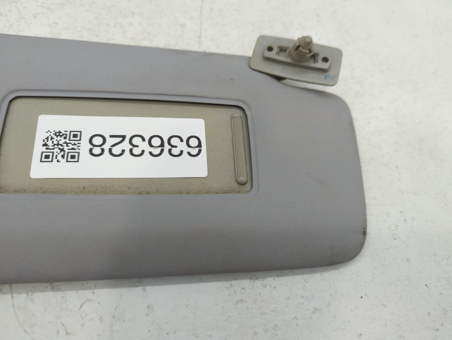 2000-2002 Mercedes-Benz Clk430 Sun Visor Shade Replacement Passenger Right Mirror Fits Fits 2000 2001 2002 OEM Used Auto Par