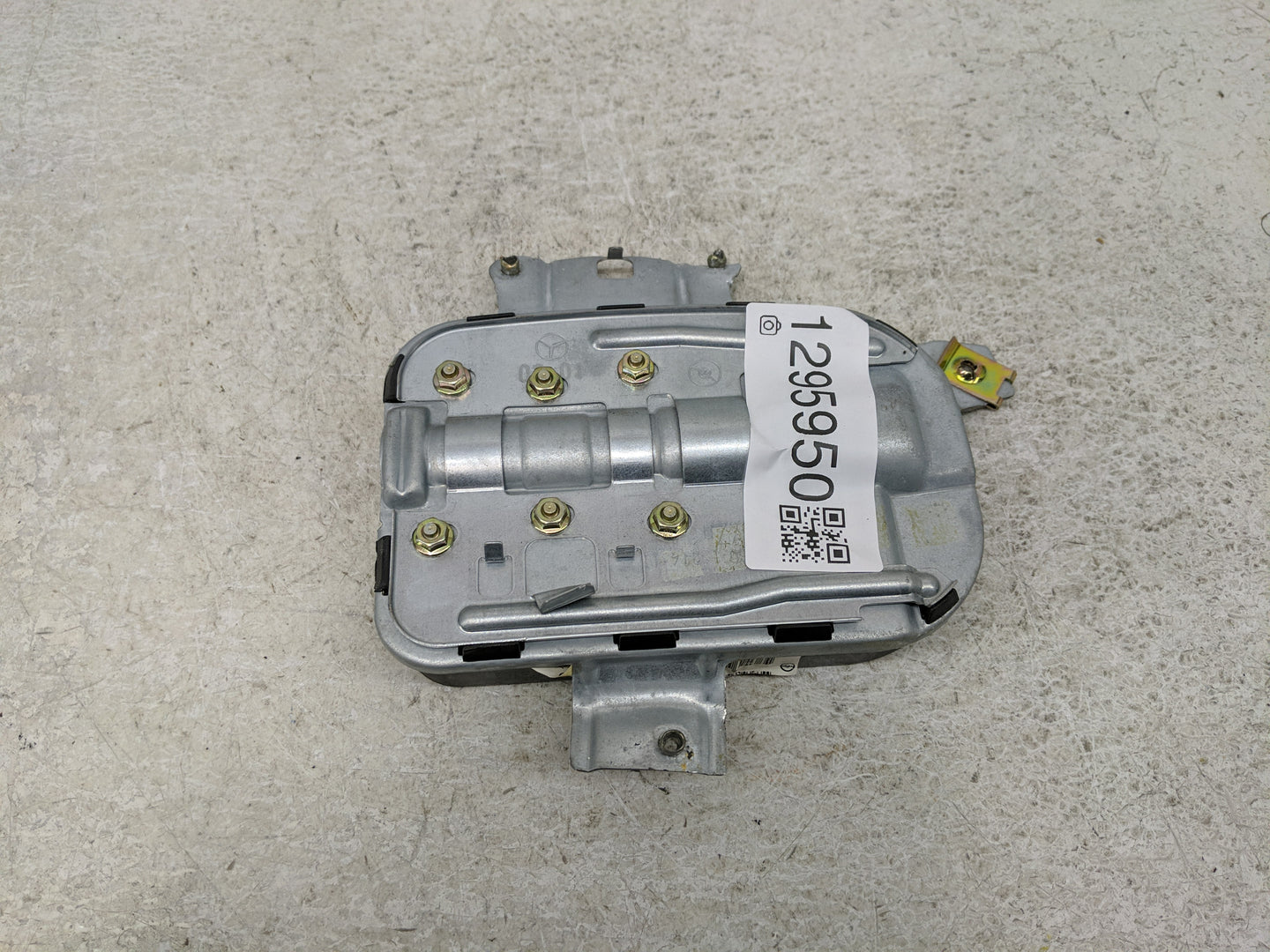 2000-2002 Mercedes-Benz E55 Amg Air Bag Driver Left Steering Wheel Mounted Fits Fits 2000 2001 2002 2003 OEM Used Auto Parts