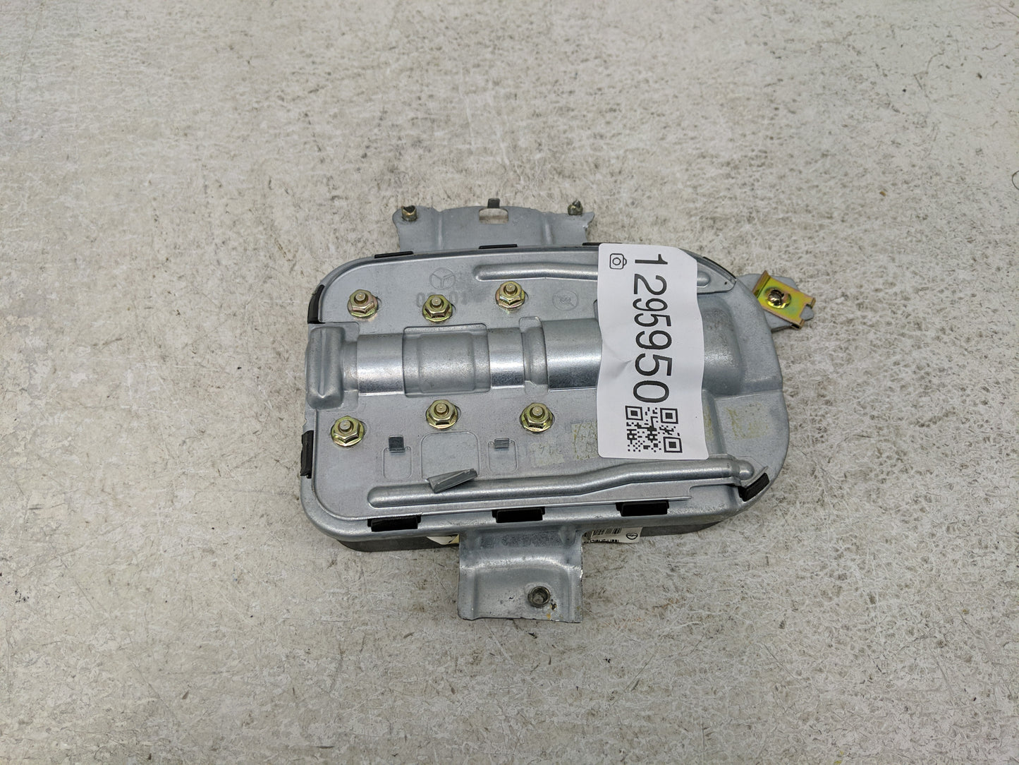 2000-2002 Mercedes-Benz E55 Amg Air Bag Driver Left Steering Wheel Mounted Fits Fits 2000 2001 2002 2003 OEM Used Auto Parts