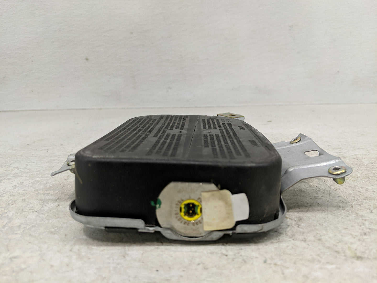 2000-2002 Mercedes-Benz E55 Amg Air Bag Driver Left Steering Wheel Mounted Fits Fits 2000 2001 2002 2003 OEM Used Auto Parts