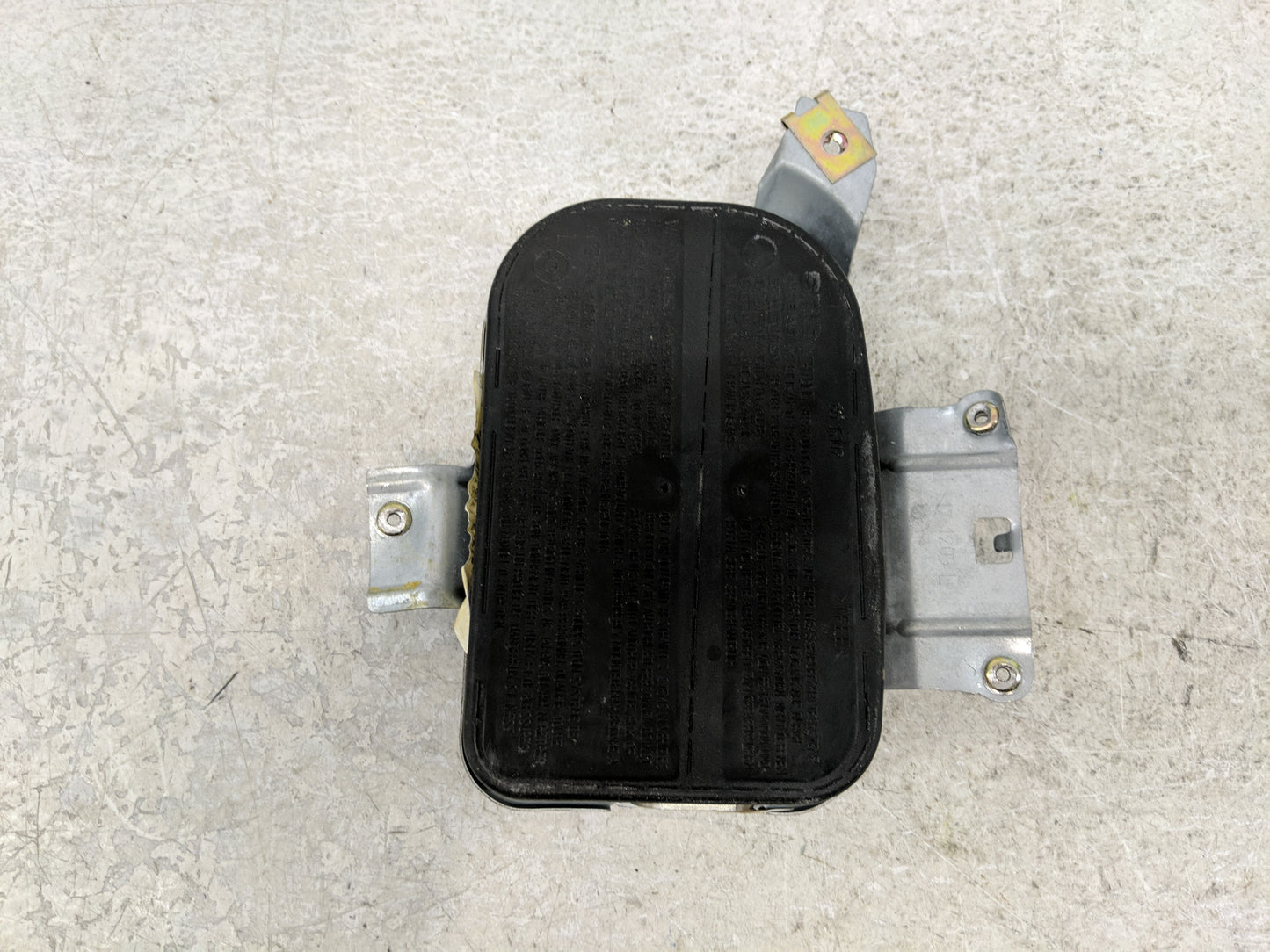 2000-2002 Mercedes-Benz E55 Amg Air Bag Driver Left Steering Wheel Mounted Fits Fits 2000 2001 2002 2003 OEM Used Auto Parts