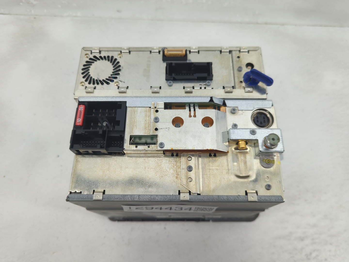 2002-2003 Mercedes-Benz S430 Radio AM FM Cd Player Receiver Replacement P/N:A 220 827 05 42 8 638 204 257 Fits Fits 2002 200