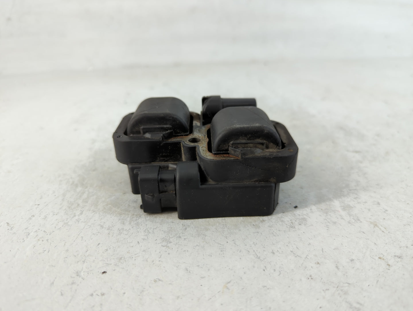 2000-2006 Mercedes-benz S430 Ignition Coil Igniter Pack - Oemusedautoparts1.com