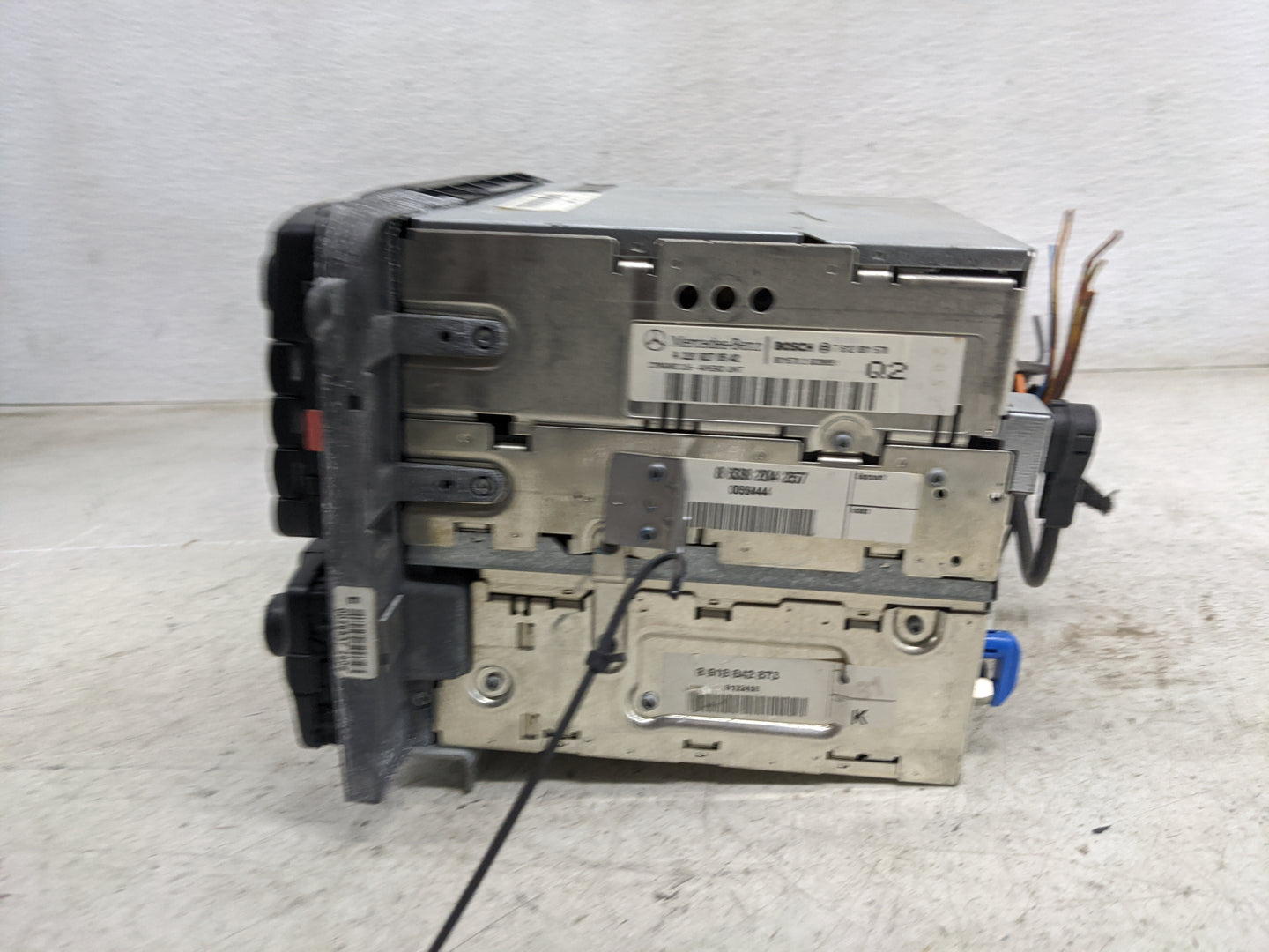 2002 Mercedes-Benz S500 Radio AM FM Cd Player Receiver Replacement P/N:A2208205097 B0157026039851 Fits OEM Used Auto Parts -