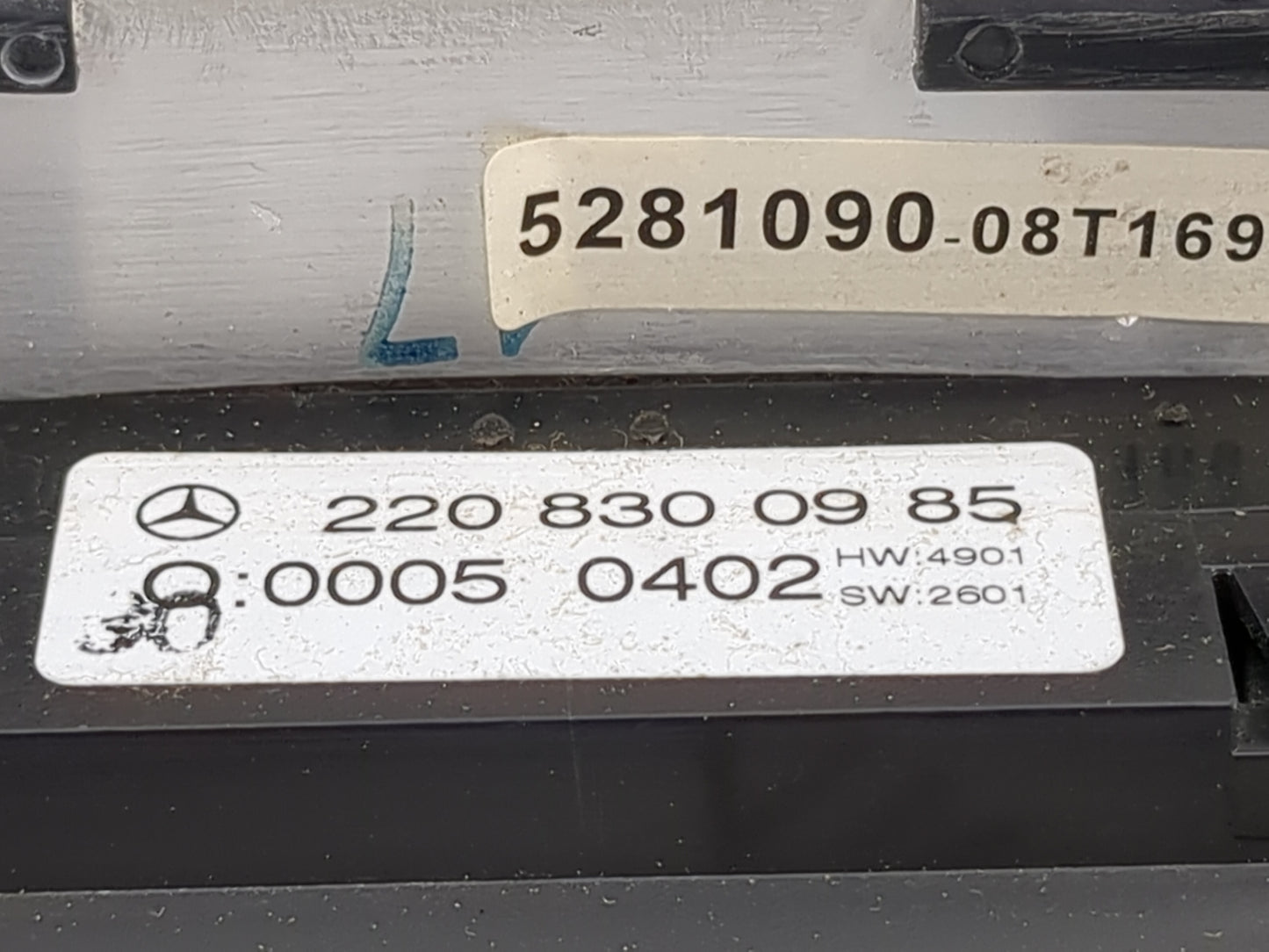 2002 Mercedes-Benz S500 Climate Control Module Temperature AC/Heater Replacement P/N:2208300985 Fits OEM Used Auto Parts - O