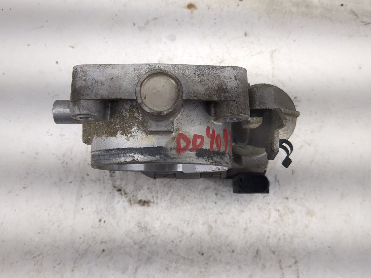 2002 Mercedes-Benz S500 Throttle Body P/N:A1131410125 0280750017, DK0023 Fits OEM Used Auto Parts - Oemusedautoparts1.com