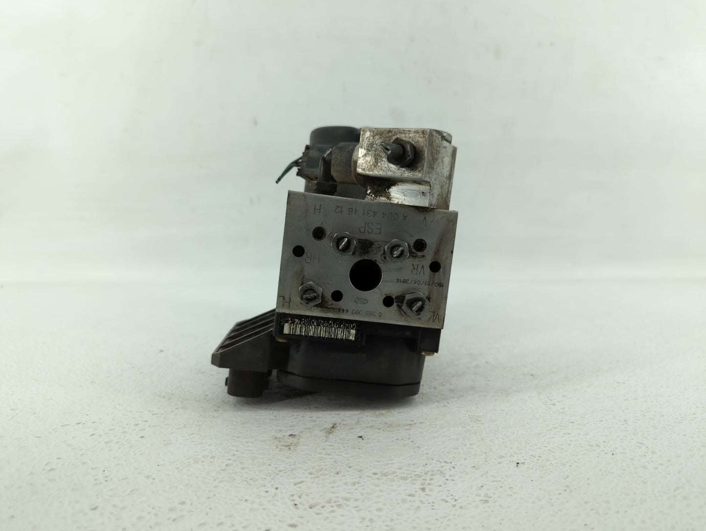 2000-2002 Mercedes-Benz S500 ABS Pump Control Module Replacement P/N:004 431 46 12 003 431 87 12 Fits Fits 2000 2001 2002 OE