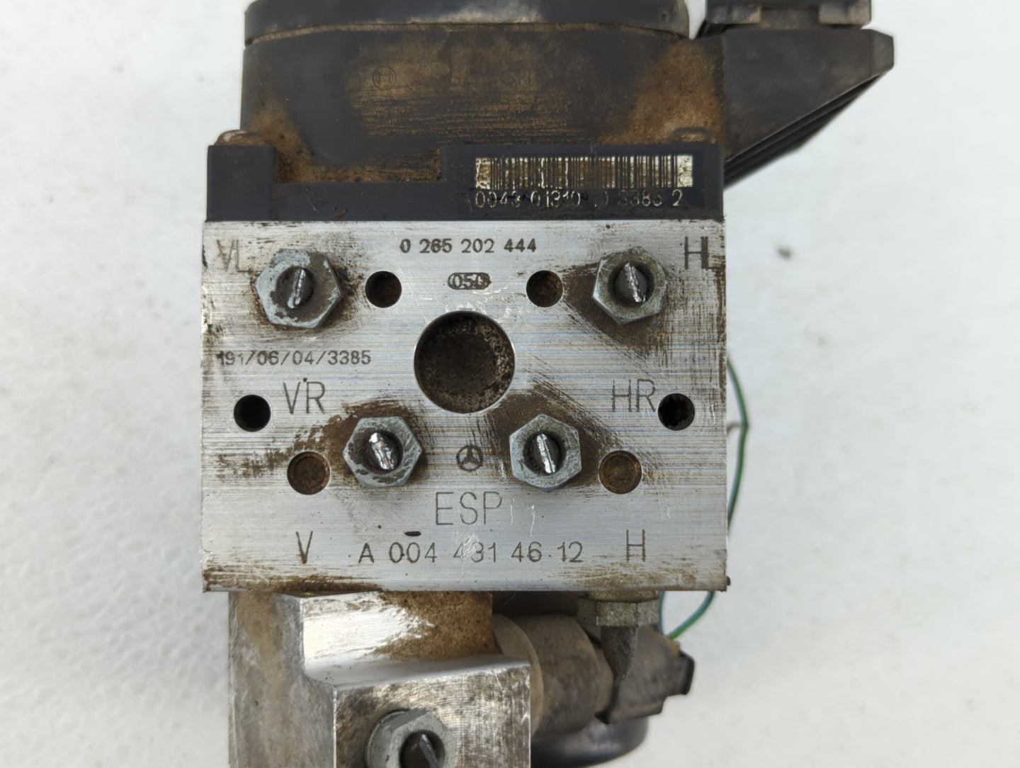 2001-2002 Mercedes-Benz S600 ABS Pump Control Module Replacement P/N:004 431 46 12 003 431 87 12 Fits Fits 2000 2001 2002 OE