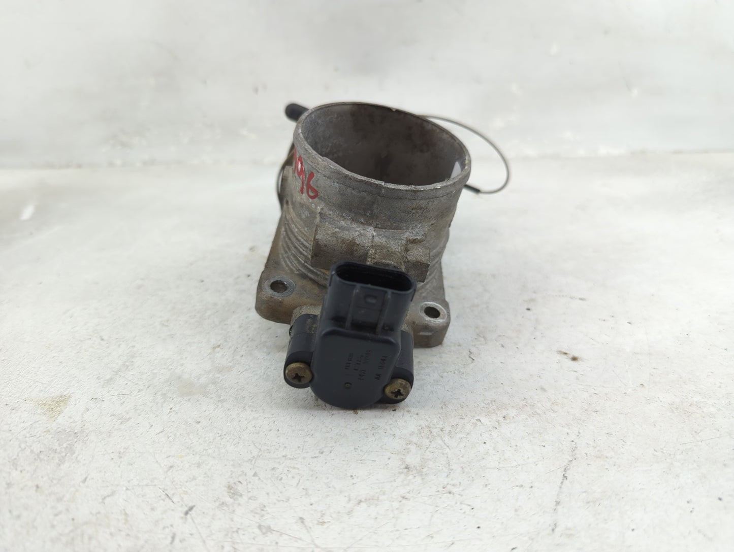 2002 Mercury Mountaineer Throttle Body P/N:1L2U-9581-AC Fits OEM Used Auto Parts - Oemusedautoparts1.com