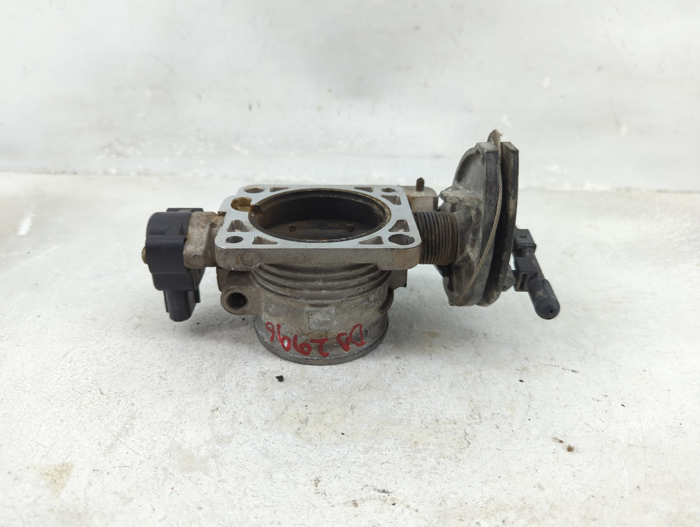 2002 Mercury Mountaineer Throttle Body P/N:1L2U-9581-AC Fits OEM Used Auto Parts - Oemusedautoparts1.com