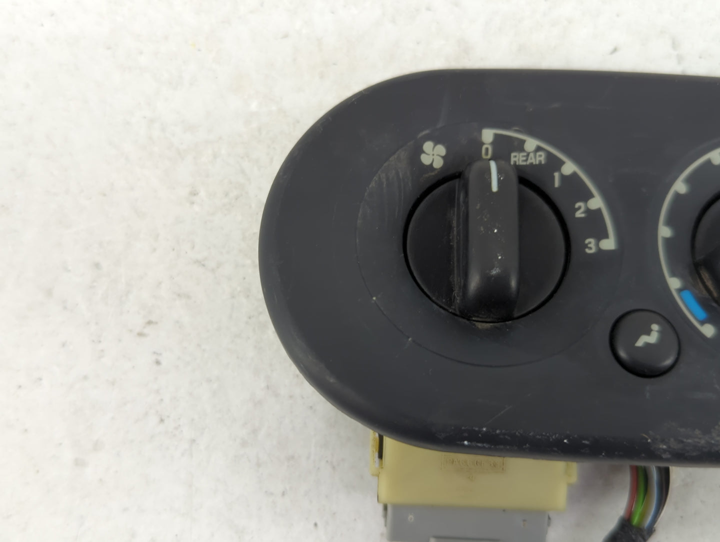 2002-2005 Mercury Mountaineer Climate Control Module Temperature AC/Heater Replacement P/N:1L2H-19D838-AF Fits OEM Used Auto