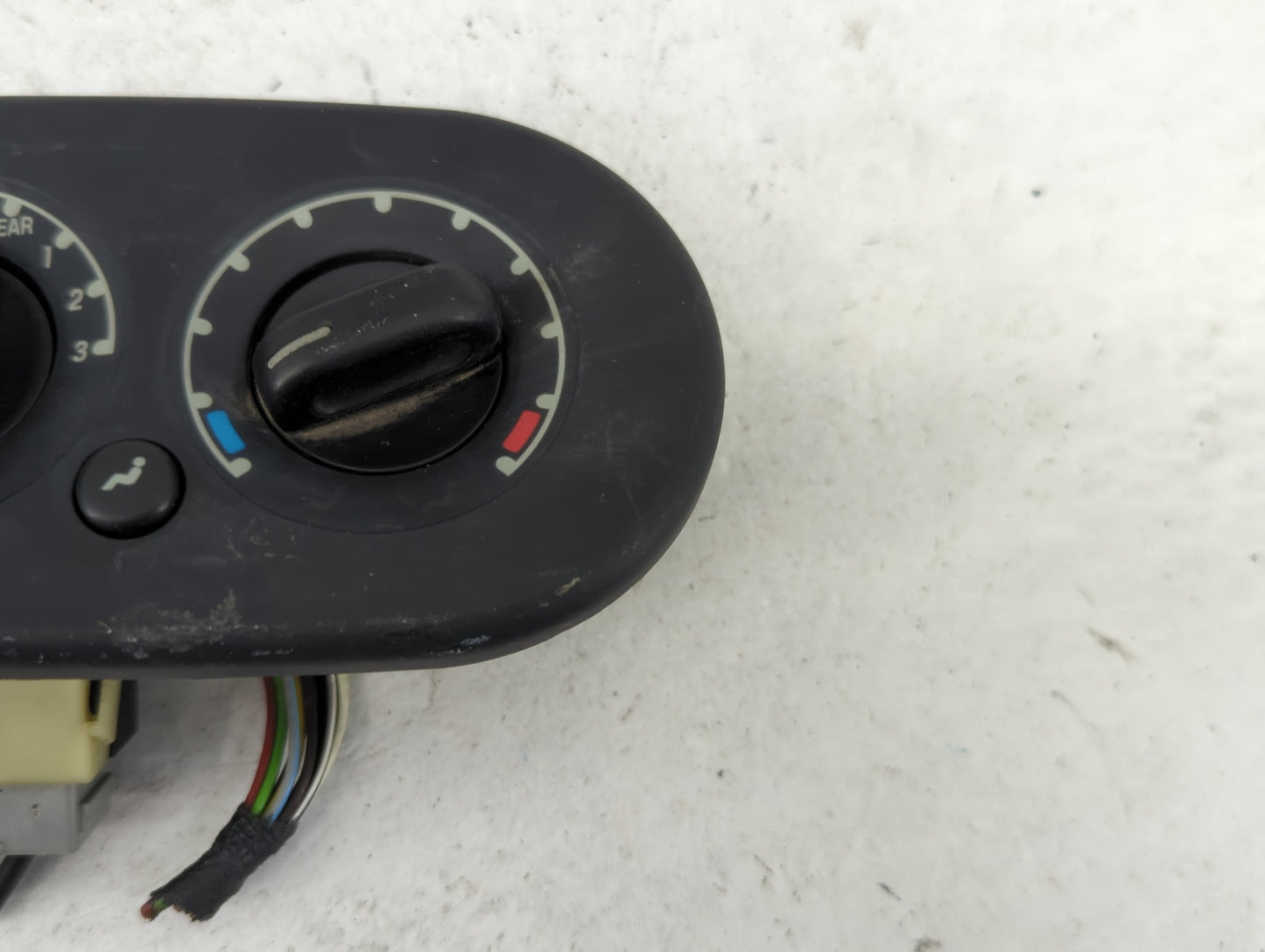 2002-2005 Mercury Mountaineer Climate Control Module Temperature AC/Heater Replacement P/N:1L2H-19D838-AF Fits OEM Used Auto
