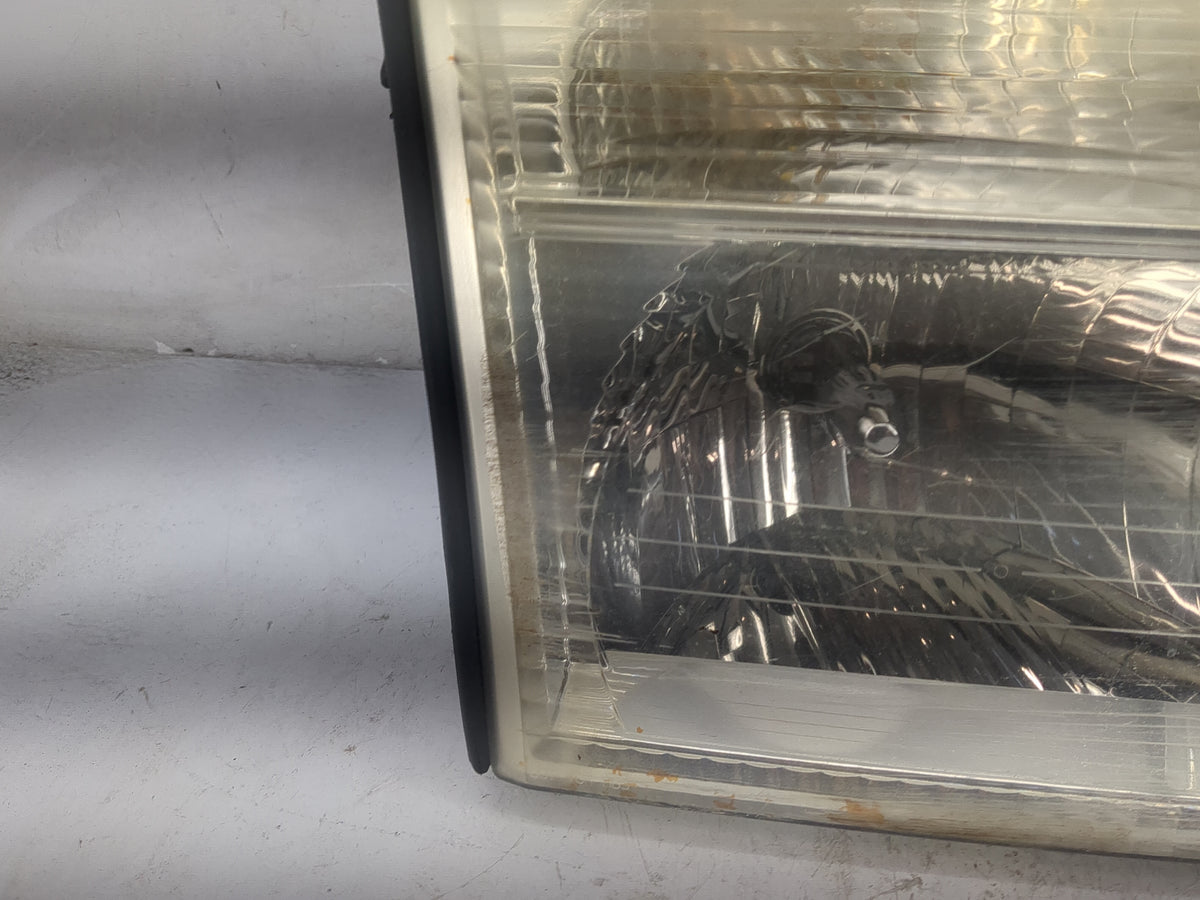 2002 Mercury Mountaineer Passenger Right Oem Head Light Headlight Lamp 1518415 - Oemusedautoparts1.com