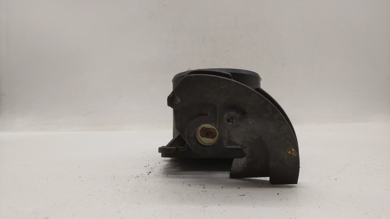 2002-2003 Mercury Mountaineer Throttle Body P/N:1L2U-DB Fits Fits 2002 2003 OEM Used Auto Parts - Oemusedautoparts1.com