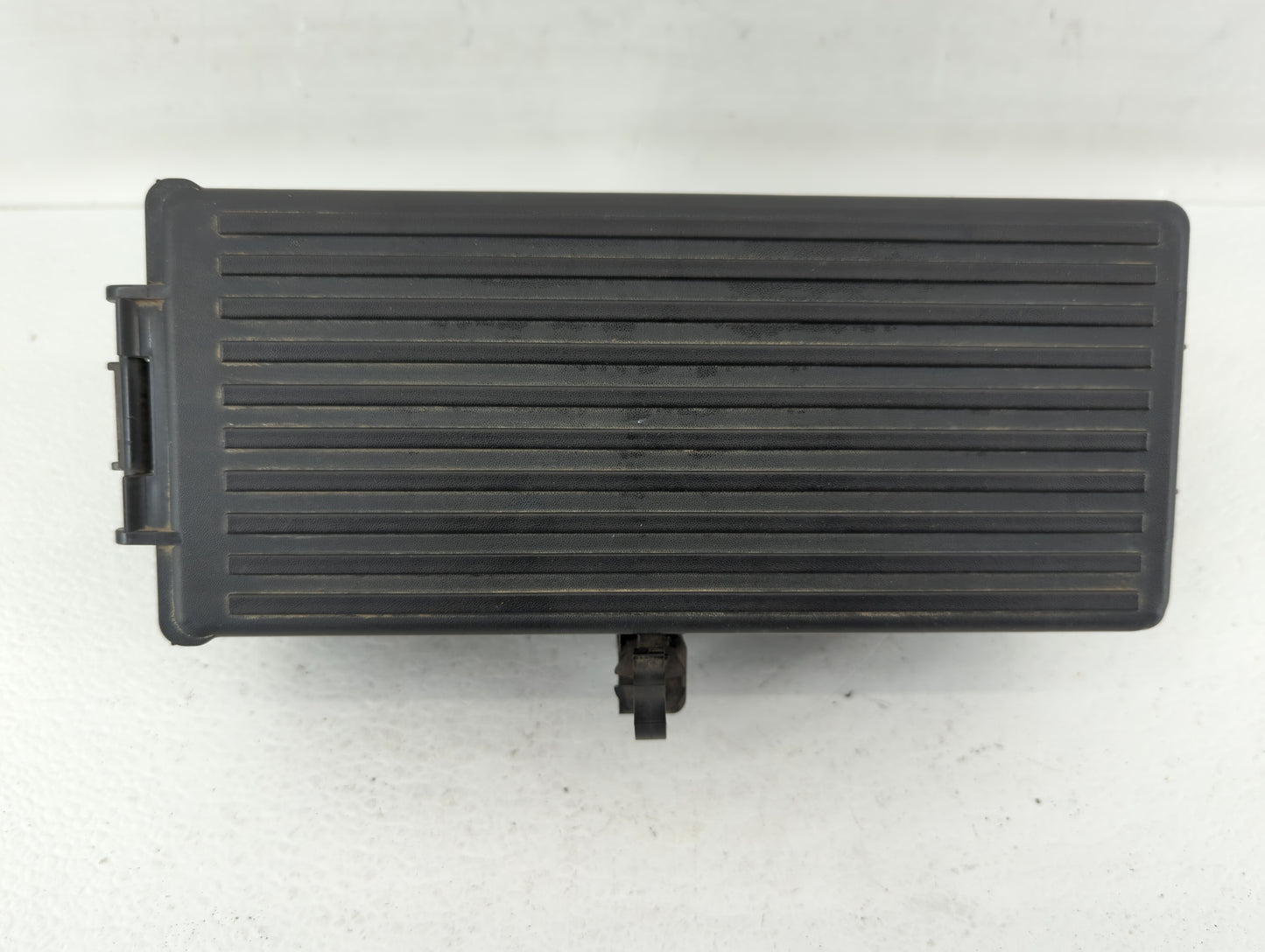 2002-2010 Mercury Mountaineer Fusebox Fuse Box Panel Relay Module P/N:1L2T 14398 Fits OEM Used Auto Parts - Oemusedautoparts