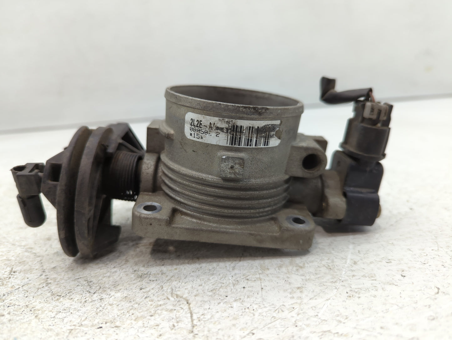 2002-2003 Mercury Mountaineer Throttle Body P/N:2L2E-AA Fits Fits 2002 2003 OEM Used Auto Parts - Oemusedautoparts1.com