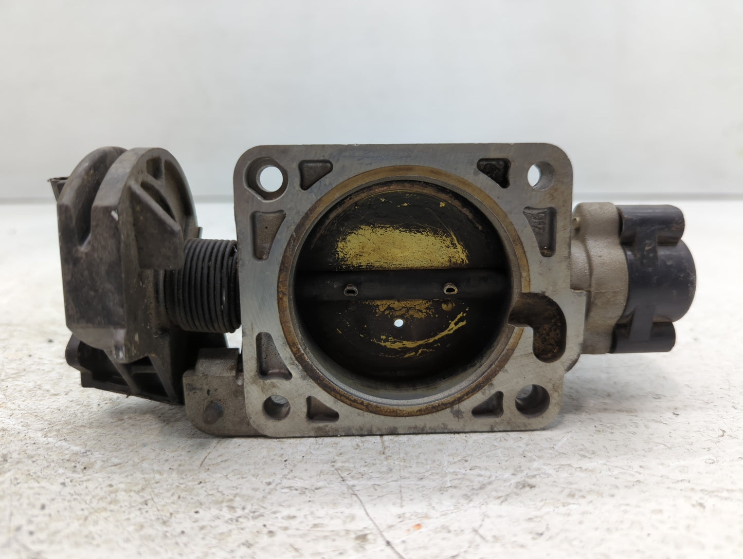 2002-2003 Mercury Mountaineer Throttle Body P/N:2L2E-AA Fits Fits 2002 2003 OEM Used Auto Parts - Oemusedautoparts1.com