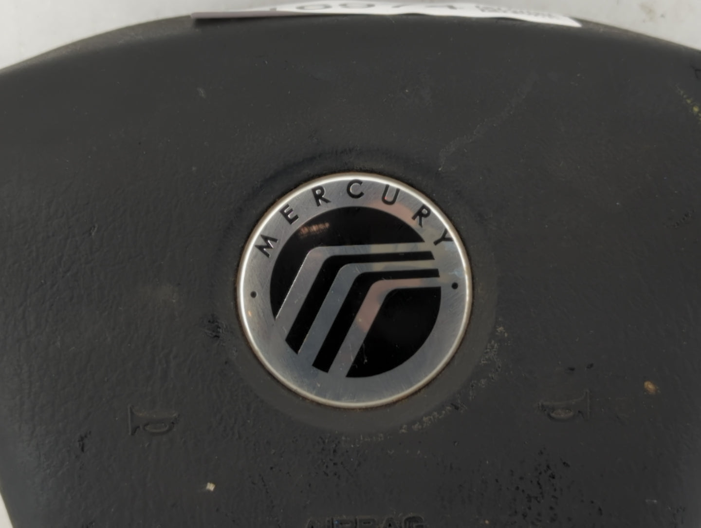 2002 Mercury Mountaineer Air Bag Driver Left Steering Wheel Mounted P/N:1AVQ122030217 Fits OEM Used Auto Parts - Oemusedauto