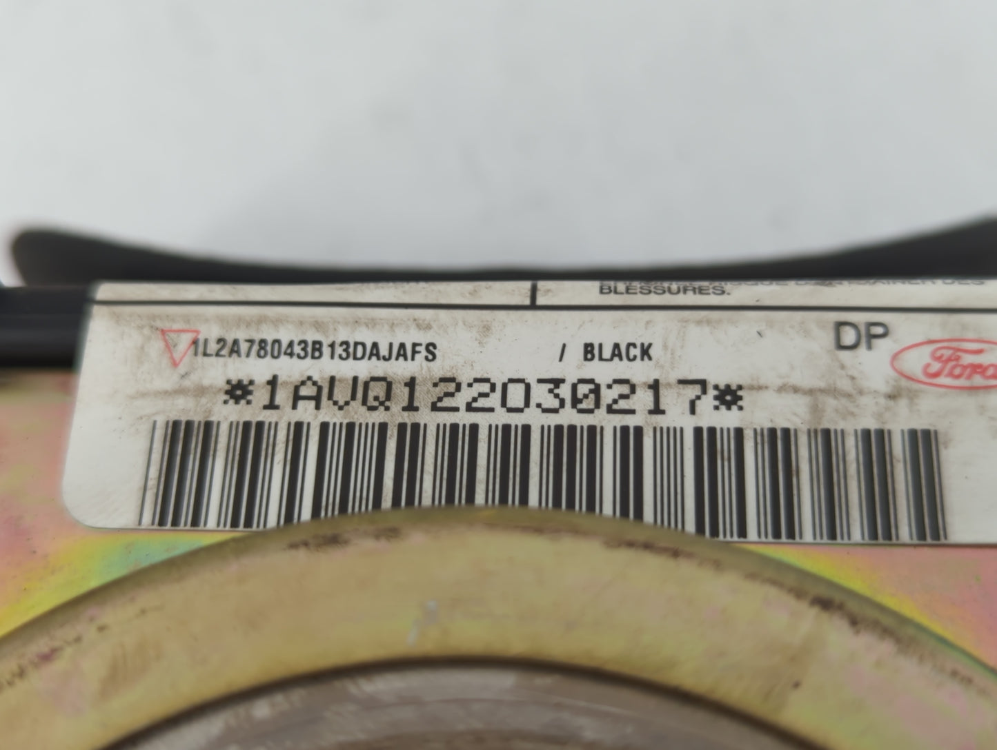 2002 Mercury Mountaineer Air Bag Driver Left Steering Wheel Mounted P/N:1AVQ122030217 Fits OEM Used Auto Parts - Oemusedauto