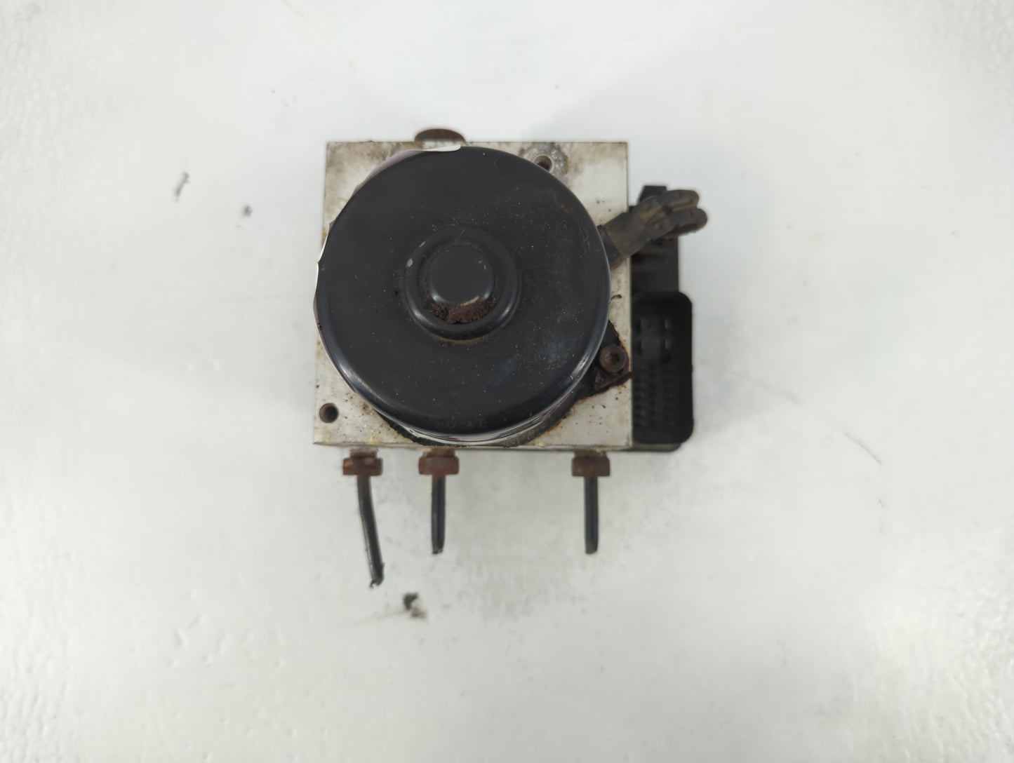 2002 Mercury Mountaineer ABS Pump Control Module Replacement P/N:0511-8136 Fits OEM Used Auto Parts - Oemusedautoparts1.com