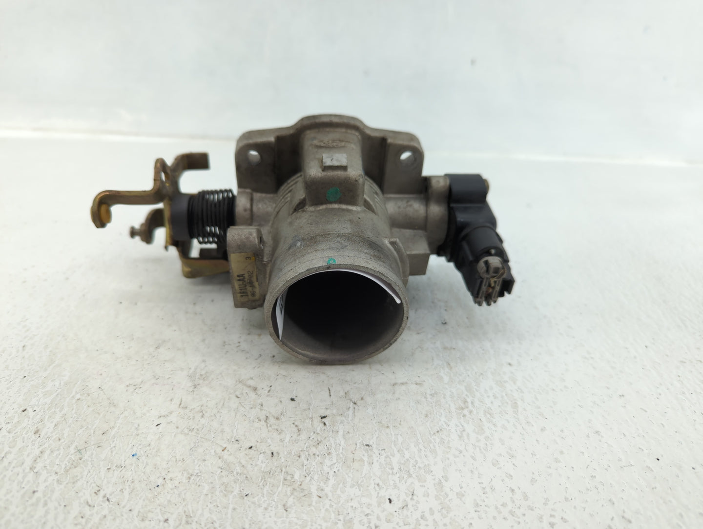 2000-2003 Mercury Sable Throttle Body P/N:1F1U-AA Fits Fits 2000 2001 2002 2003 OEM Used Auto Parts - Oemusedautoparts1.com