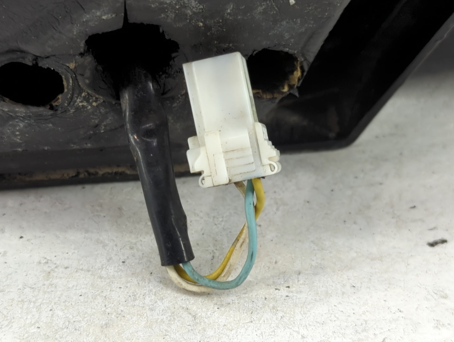 2000-2003 Mitsubishi Eclipse Passenger Side View Mirror - Right Door Mirror OEM Used - Oemusedautoparts1.com