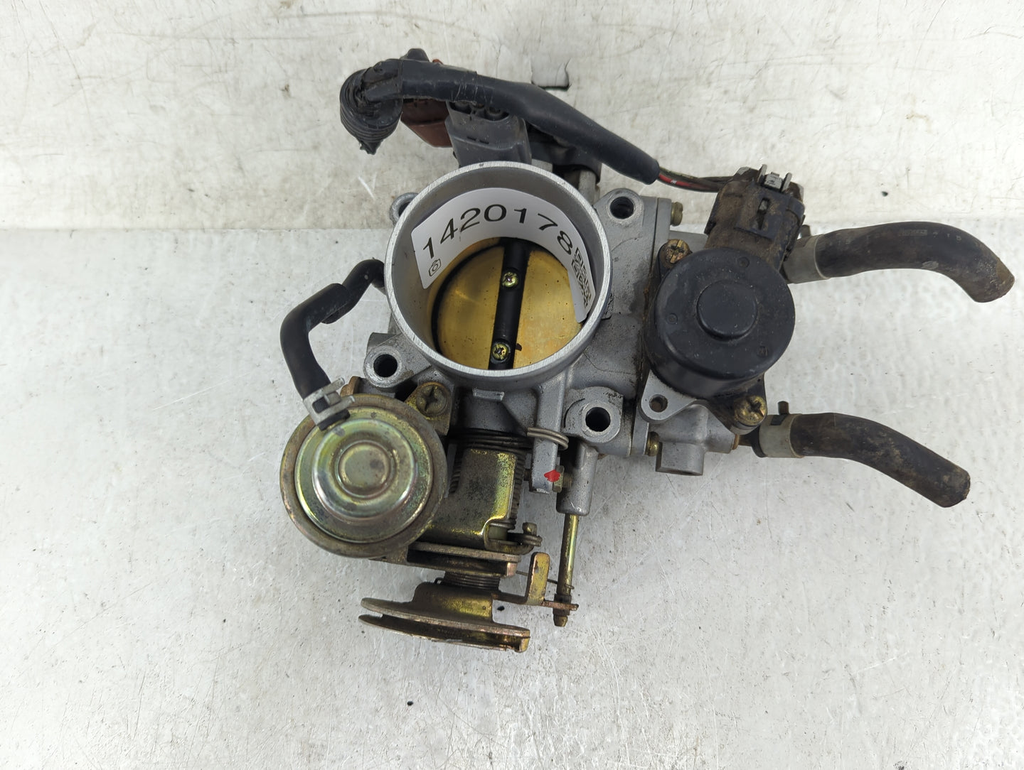 1999-2003 Mitsubishi Galant Throttle Body Fits Fits 1999 2000 2001 2002 2003 2004 2005 OEM Used Auto Parts - Oemusedautopart