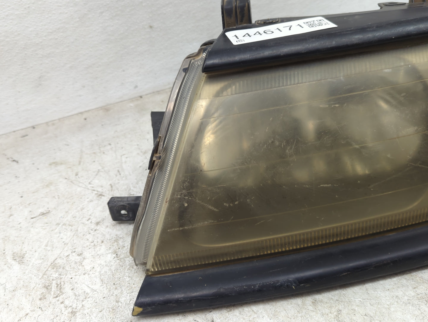 2000 Mitsubishi Montero Sport Driver Left Oem Head Light Headlight Lamp - Oemusedautoparts1.com