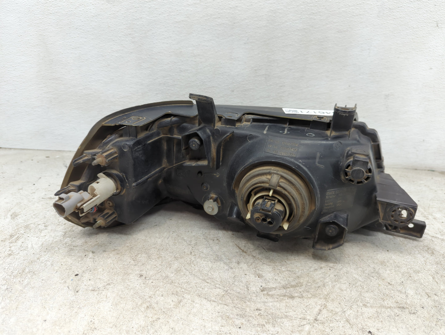 2000 Mitsubishi Montero Sport Driver Left Oem Head Light Headlight Lamp - Oemusedautoparts1.com