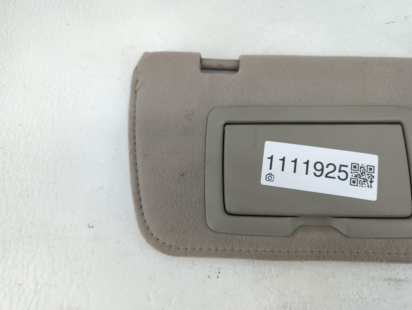2002-2003 Nissan Altima Sun Visor Shade Replacement Passenger Right Mirror Fits Fits 2000 2001 2002 2003 OEM Used Auto Parts