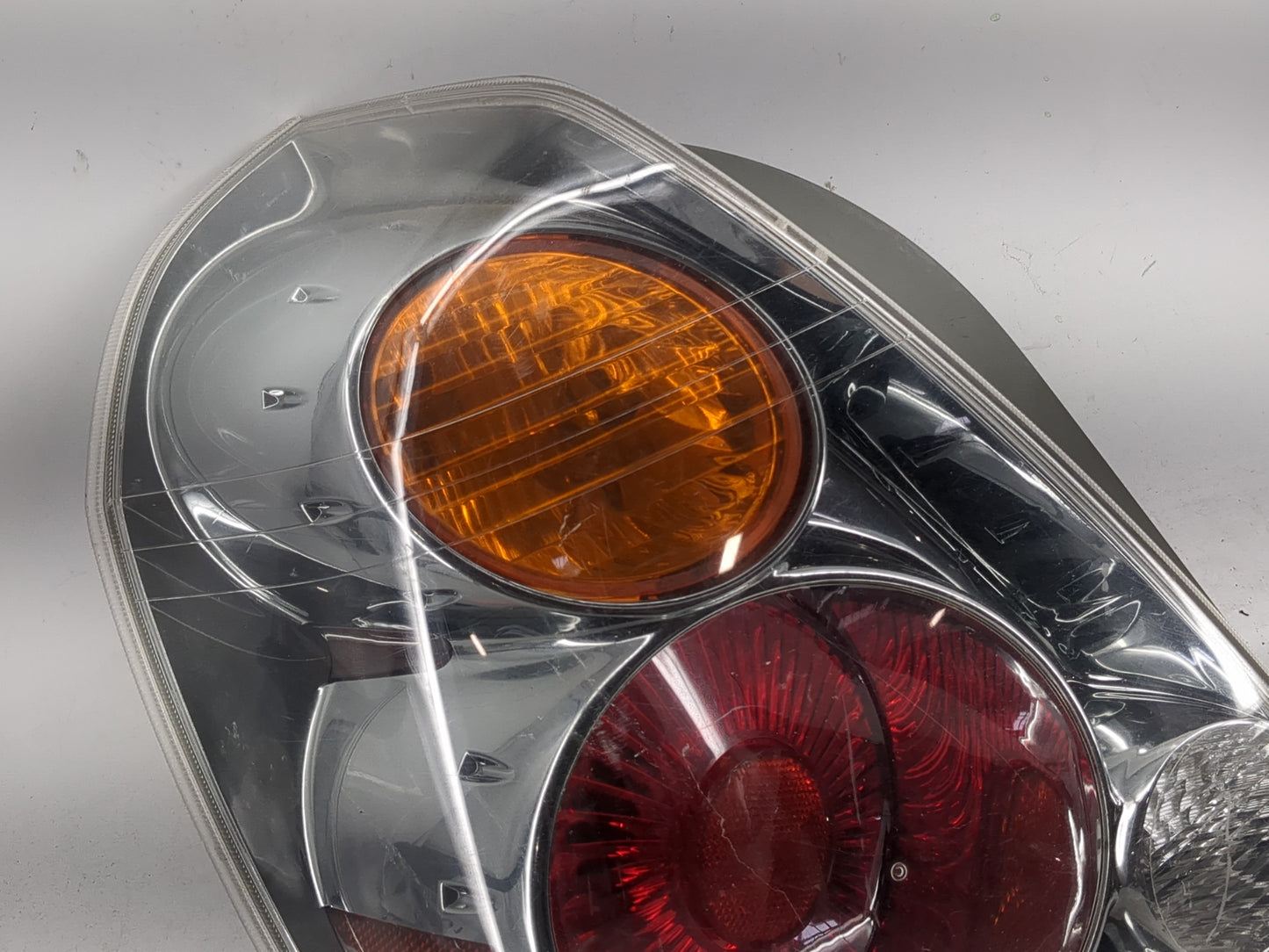 2002-2004 Nissan Altima Tail Light Assembly Driver Left OEM P/N:935 300 Fits Fits 2002 2003 2004 OEM Used Auto Parts - Oemus