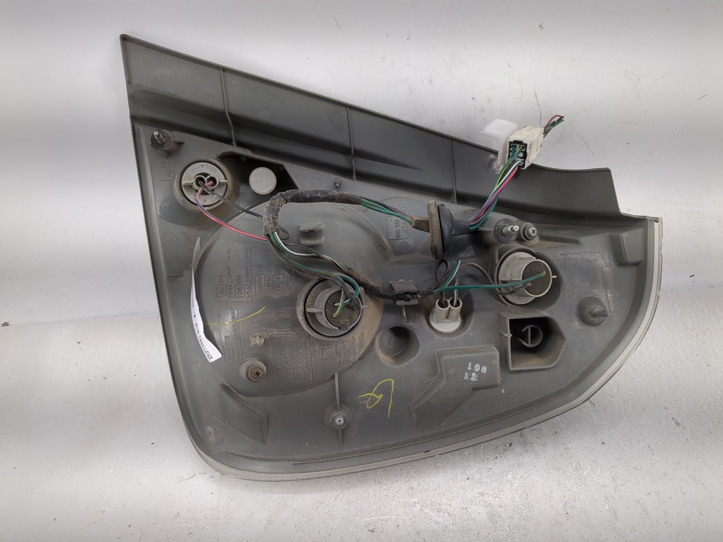 2002-2004 Nissan Altima Tail Light Assembly Driver Left OEM P/N:935 300 Fits Fits 2002 2003 2004 OEM Used Auto Parts - Oemus