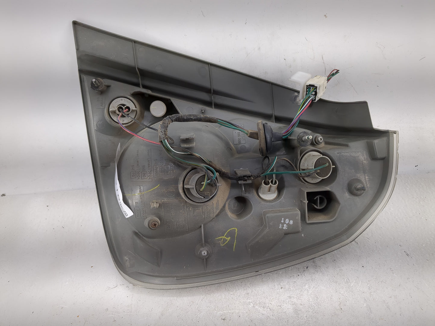 2002-2004 Nissan Altima Tail Light Assembly Driver Left OEM P/N:935 300 Fits Fits 2002 2003 2004 OEM Used Auto Parts - Oemus