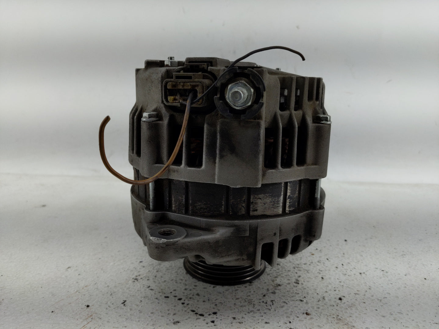 2002-2005 Nissan Altima Alternator Replacement Generator Charging Assembly Engine OEM Fits Fits 2002 2003 2004 2005 OEM Used