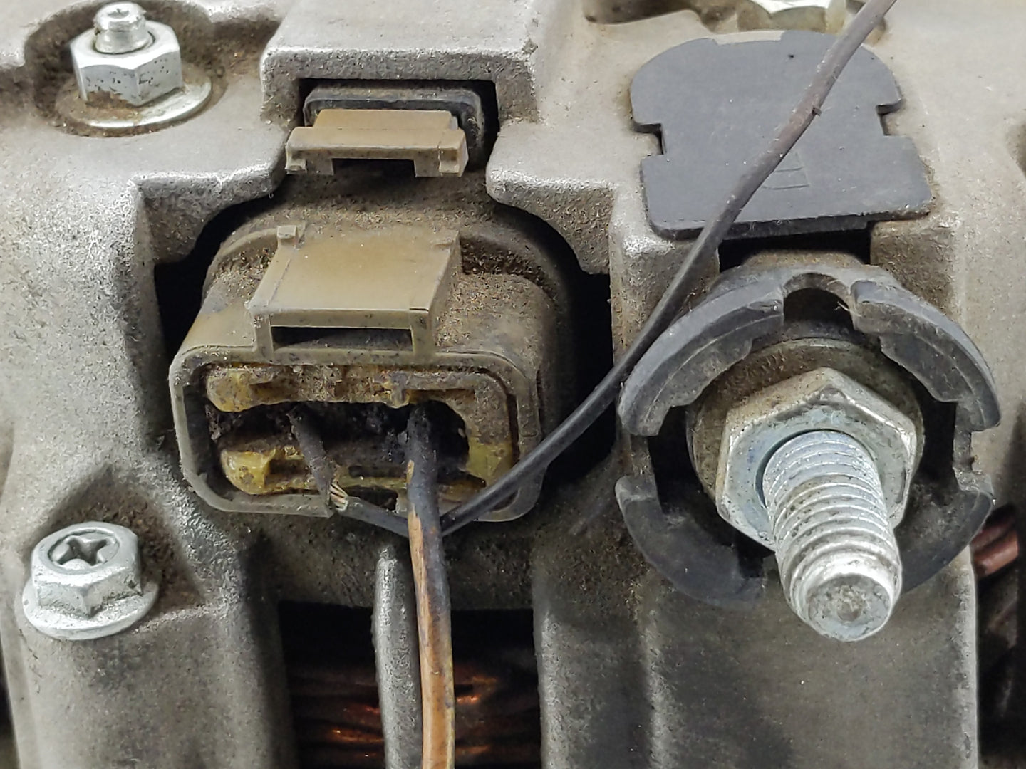 2002-2005 Nissan Altima Alternator Replacement Generator Charging Assembly Engine OEM Fits Fits 2002 2003 2004 2005 OEM Used