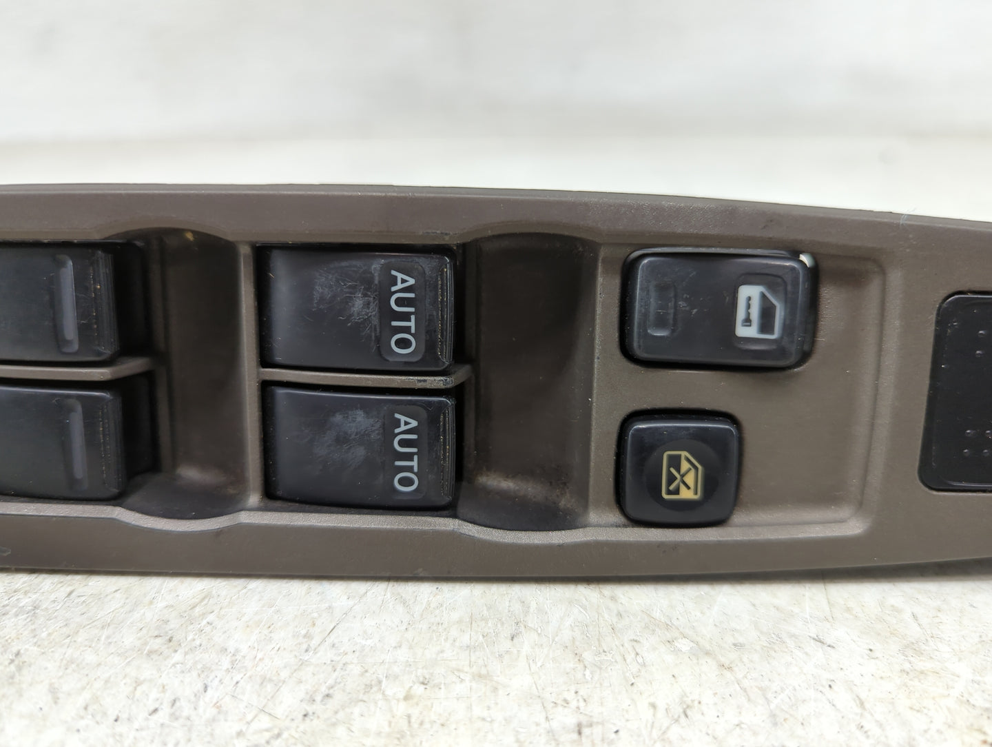 2002-2004 Nissan Altima Master Power Window Switch Replacement Driver Side Left P/N:254018J000 Fits Fits 2002 2003 2004 OEM 
