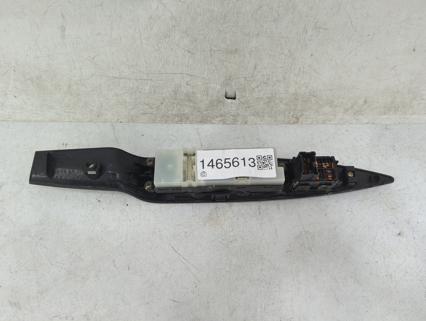 2002 Nissan Altima Master Power Window Switch Replacement Driver Side Left P/N:16576-8J0 Fits OEM Used Auto Parts - Oemuseda