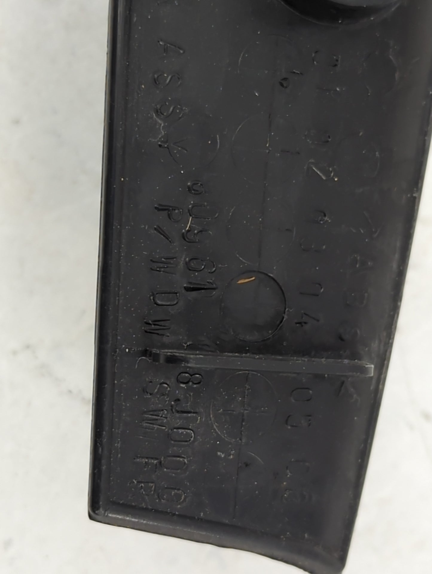 2002 Nissan Altima Master Power Window Switch Replacement Driver Side Left P/N:16576-8J0 Fits OEM Used Auto Parts - Oemuseda