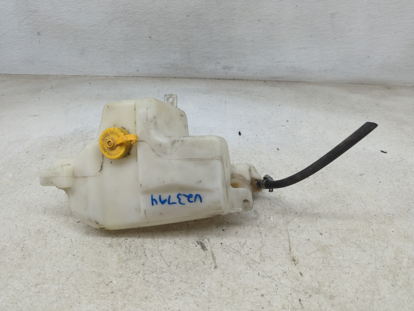 2002-2006 Nissan Altima Radiator Coolant Overflow Expansion Tank Bottle 1465676 - Oemusedautoparts1.com