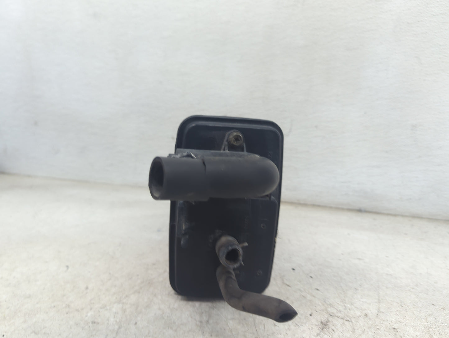2002 Nissan Altima Fuel Vapor Charcoal Canister - Oemusedautoparts1.com