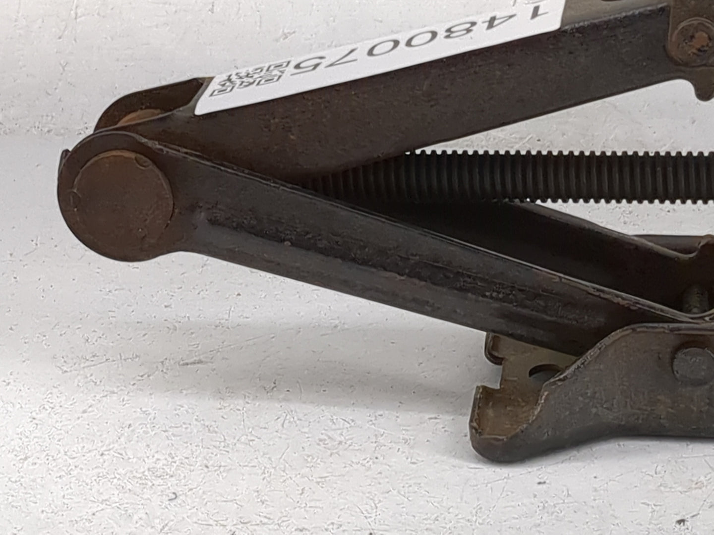 2002 Nissan Altima Spare Scissor Car Jack - Oemusedautoparts1.com