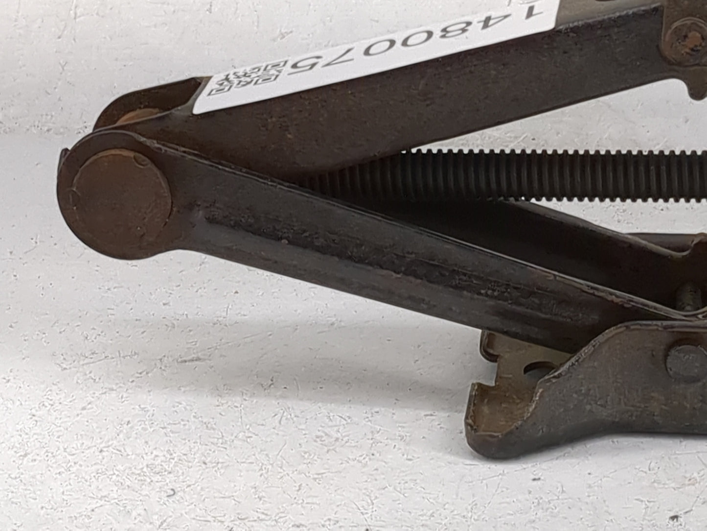 2002 Nissan Altima Spare Scissor Car Jack - Oemusedautoparts1.com