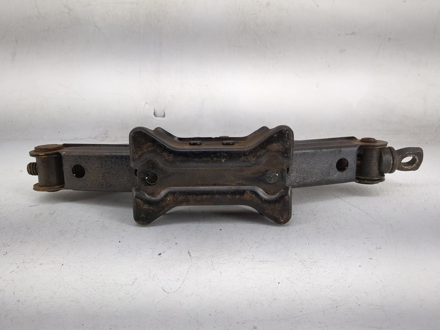 2002 Nissan Altima Spare Scissor Car Jack - Oemusedautoparts1.com