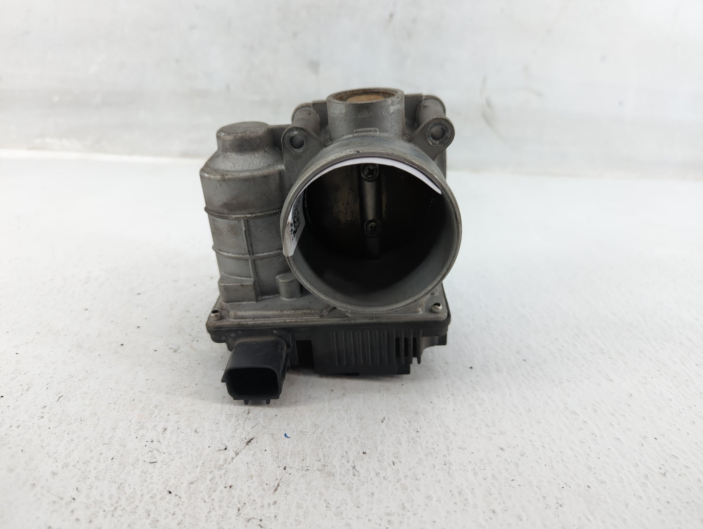 2002-2006 Nissan Altima Throttle Body P/N:RME60-36 Fits Fits 2002 2003 2004 2005 2006 OEM Used Auto Parts - Oemusedautoparts
