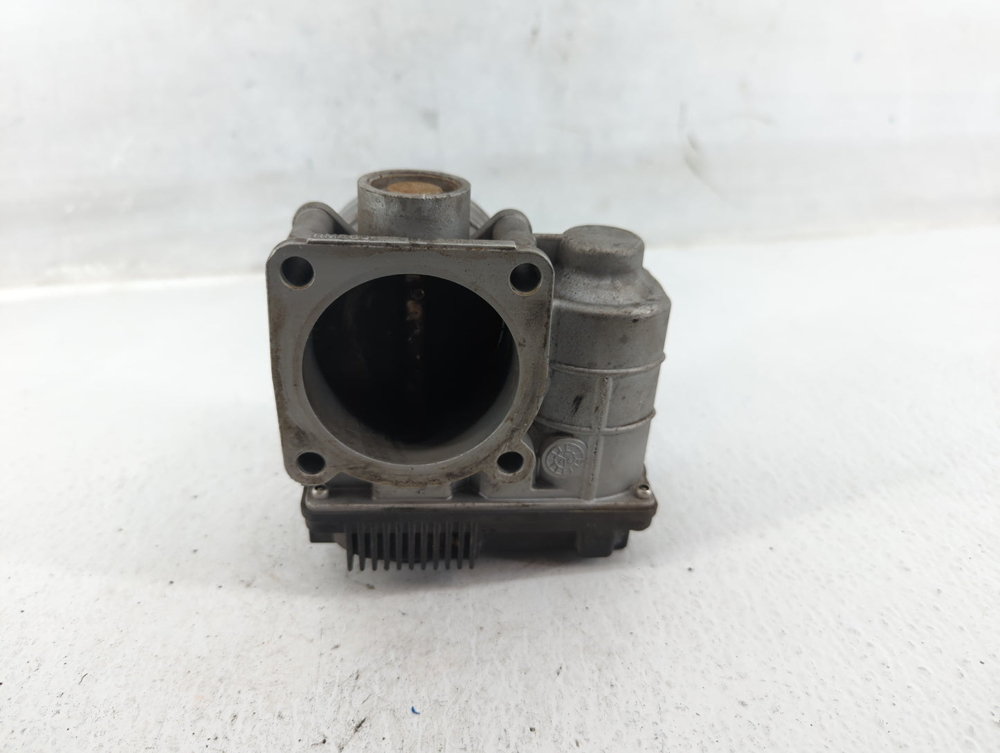 2002-2006 Nissan Altima Throttle Body P/N:RME60-36 Fits Fits 2002 2003 2004 2005 2006 OEM Used Auto Parts - Oemusedautoparts