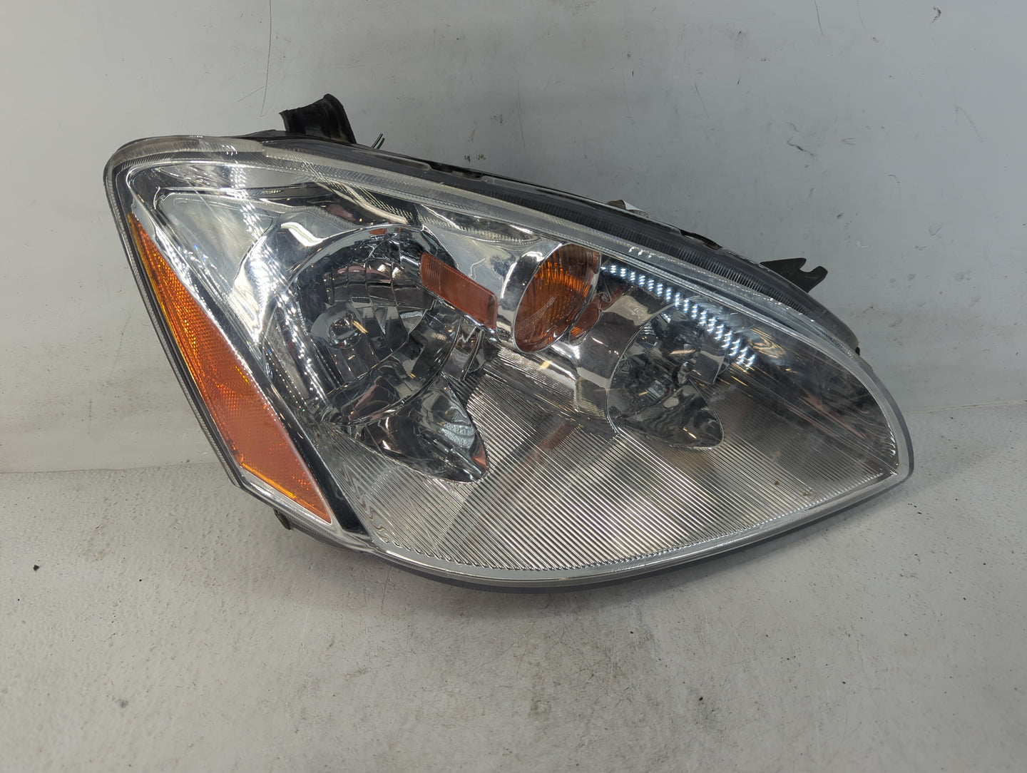 2002-2004 Nissan Altima Passenger Right Oem Head Light Headlight Lamp - Oemusedautoparts1.com