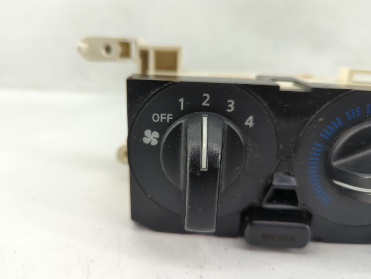 2002 Nissan Altima Climate Control Module Temperature AC/Heater Replacement Fits OEM Used Auto Parts - Oemusedautoparts1.com