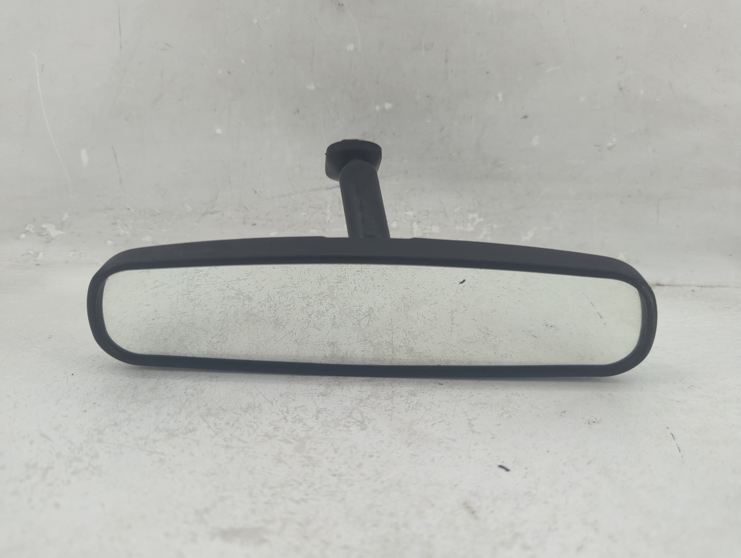 2002 Nissan Frontier Interior Rear View Mirror Replacement OEM P/N:E8011681 Fits OEM Used Auto Parts - Oemusedautoparts1.com