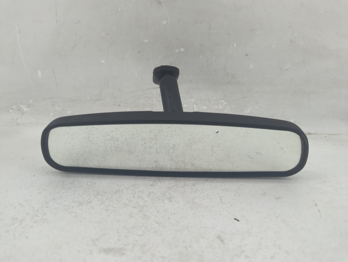 2002 Nissan Frontier Interior Rear View Mirror Replacement OEM P/N:E8011681 Fits OEM Used Auto Parts - Oemusedautoparts1.com