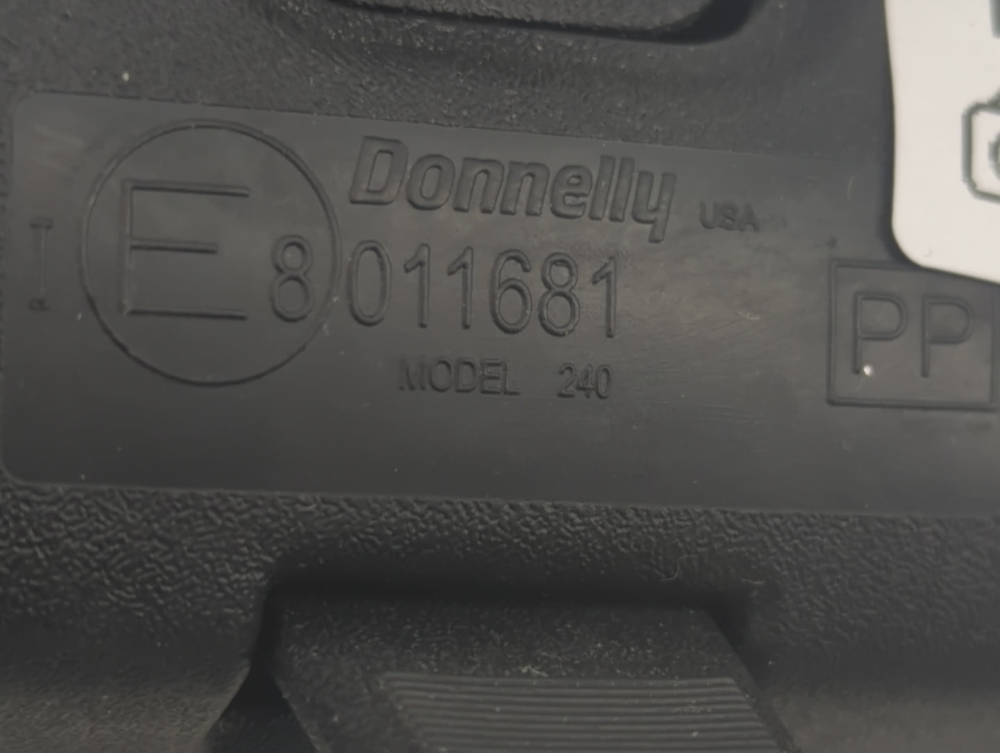 2002 Nissan Frontier Interior Rear View Mirror Replacement OEM P/N:E8011681 Fits OEM Used Auto Parts - Oemusedautoparts1.com